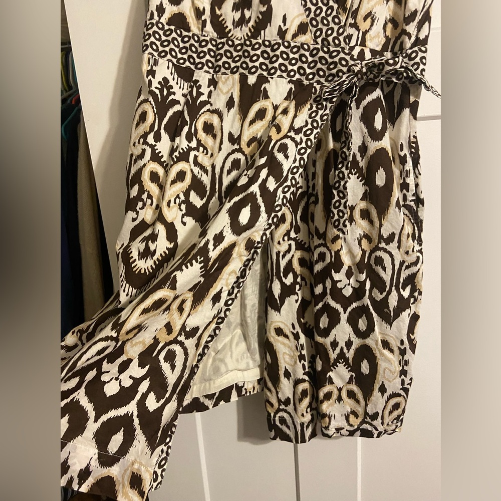 Pattern Wrap Dress - Picture 3 of 5